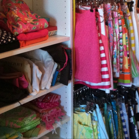 Meet your Posher, Lauren - Picture 1 of 1